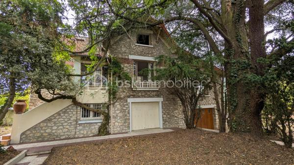 Maison ancienne de 121 m²