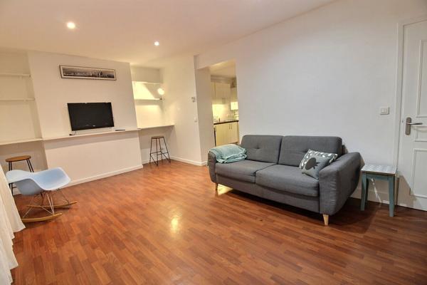 Appartement Vieux Lille rue d'Angleterre - T2 bis en duplex - deux espaces nuits