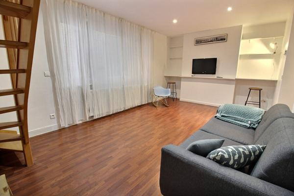 Appartement Vieux Lille rue d'Angleterre - T2 bis en duplex - deux espaces nuits