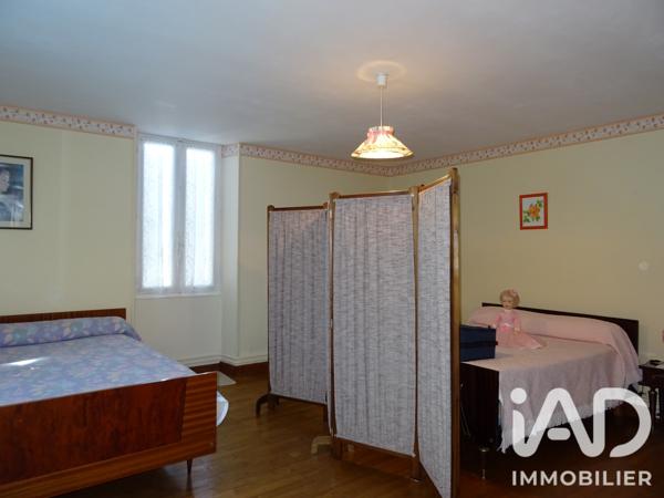 Maison à vendre 4 pièces 92 m² La Rochefoucauld-en-Angoumois