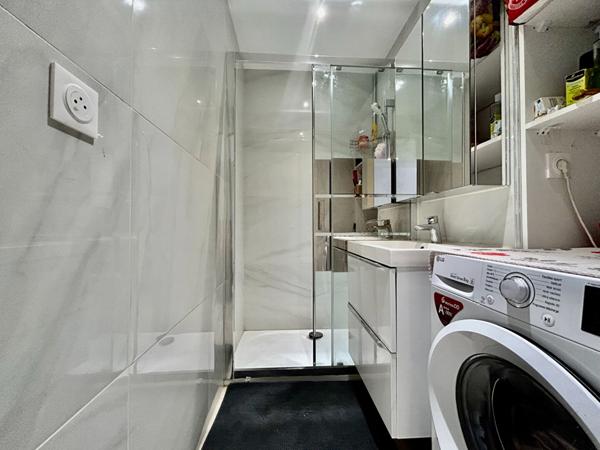 T2 Central proche accès autoroute / Terrasse / Cave