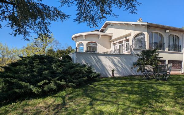 Maison à vendre    7 pièces • 270 m2 Sainte-Foy-lès-Lyon