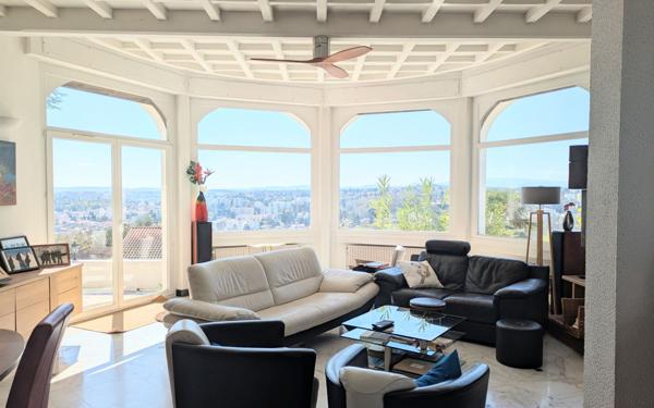 Maison à vendre    7 pièces • 270 m2 Sainte-Foy-lès-Lyon