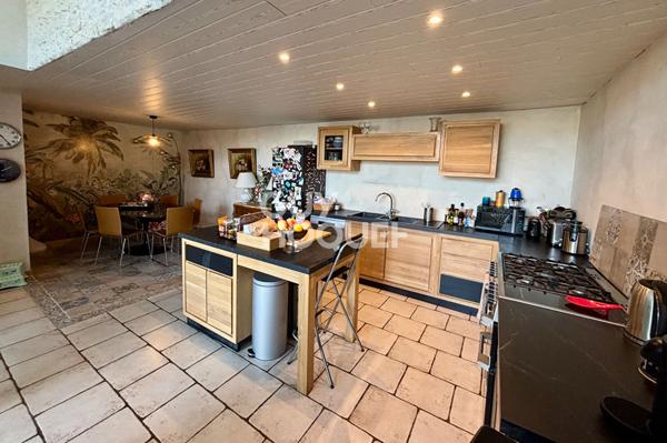 Maison à vendre à Andilly 145m2 4 chambres