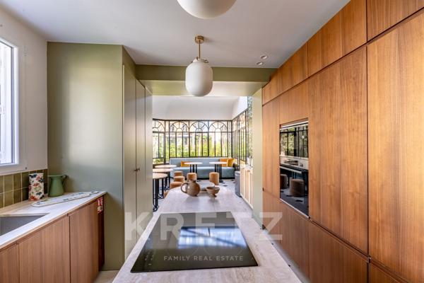 Hôtel Particulier au coeur du Triangle d'Or