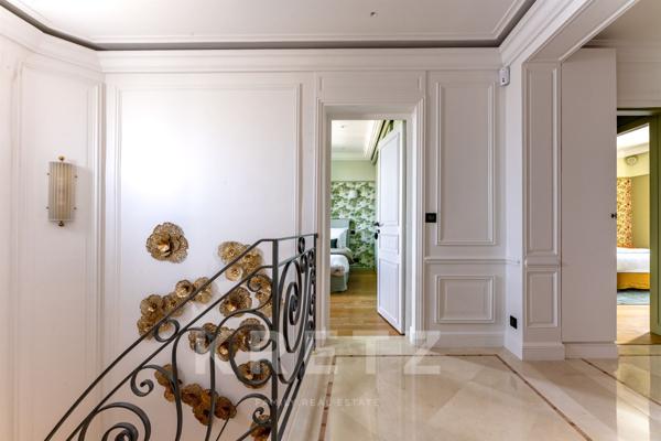 Hôtel Particulier au coeur du Triangle d'Or