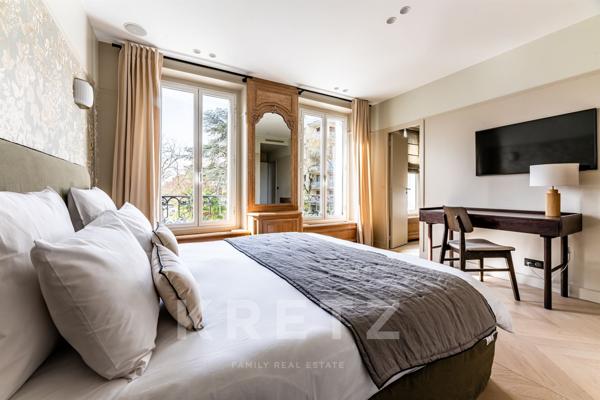 Hôtel Particulier au coeur du Triangle d'Or