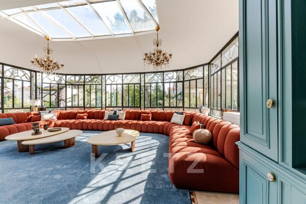 Hôtel Particulier au coeur du Triangle d'Or