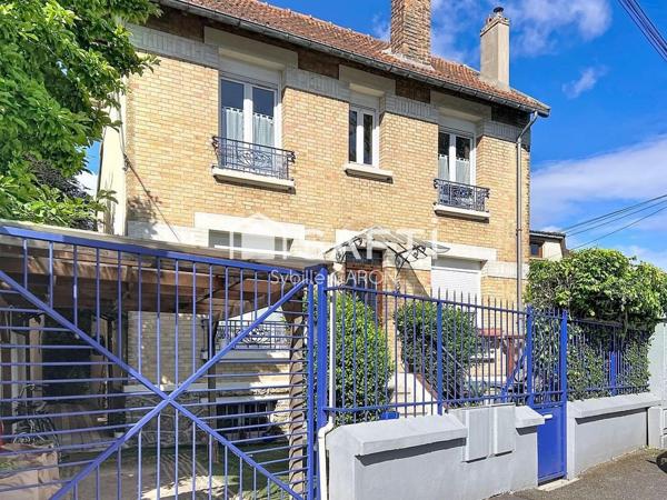 Maison familiale avec studio indépendant de 35 m²