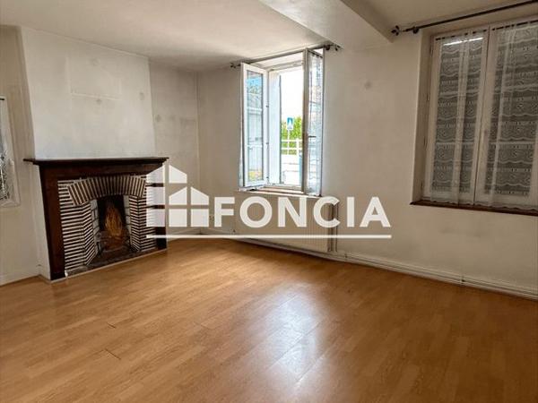 Location Appartement 3 pièces 80 m² - ROUTE NATIONALE FAVEROLLES Faverolles 28210