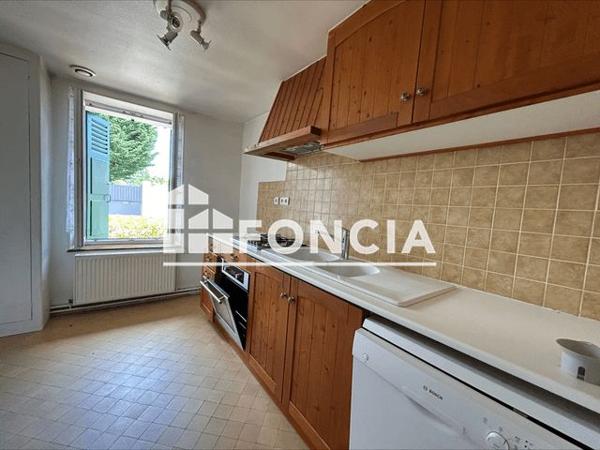 Location Appartement 3 pièces 80 m² - ROUTE NATIONALE FAVEROLLES Faverolles 28210