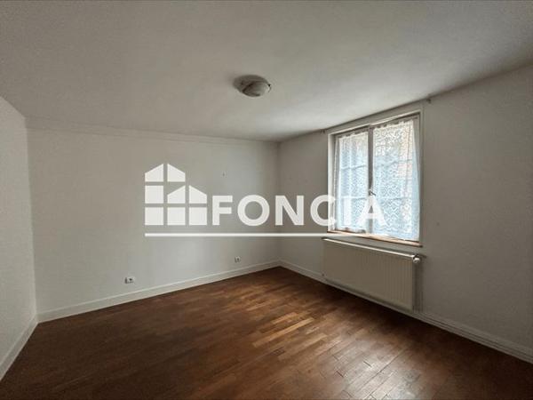 Location Appartement 3 pièces 80 m² - ROUTE NATIONALE FAVEROLLES Faverolles 28210