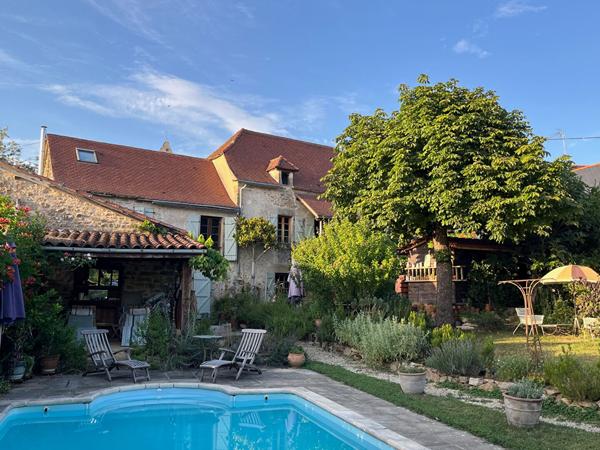 Maison de caractère - près de Villeneuve d'Aveyron Villeneuve