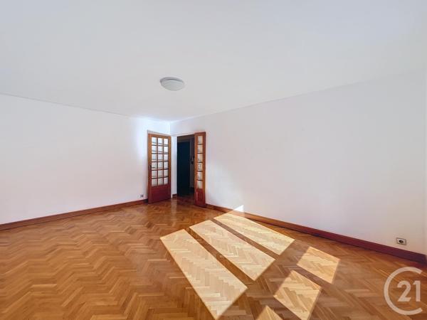 Appartement F3 à vendre  3 pièces - 67,20 m2 LE KREMLIN BICETRE - 94