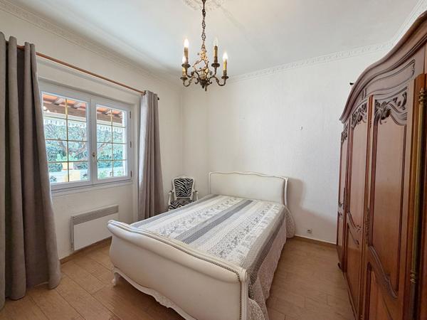 Hyères LES SALINS - T3 de plain-pied- Jardin - Parking - Pleine propriété