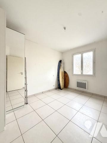 Appartement T3 avec bacon et deux places de parking - Baillargues