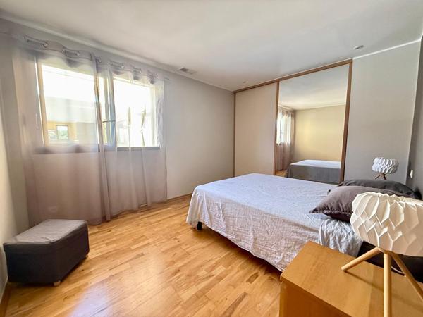 CORNEILLA LA RIVIERE : VILLA CONTEMPORAINE 6 PIECES - 192 M² EN 4 FACES AVEC JARDIN DE 900 M² AVEC PISCINE ET SANS VIS A VIS !