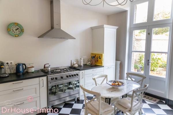 Maison à vendre 11 pièces de 273 m²