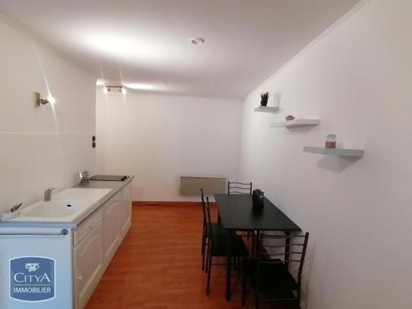 Appartement à louer 1 pièce 28.3m² Saint-Laurent-sur-Saône (01750)