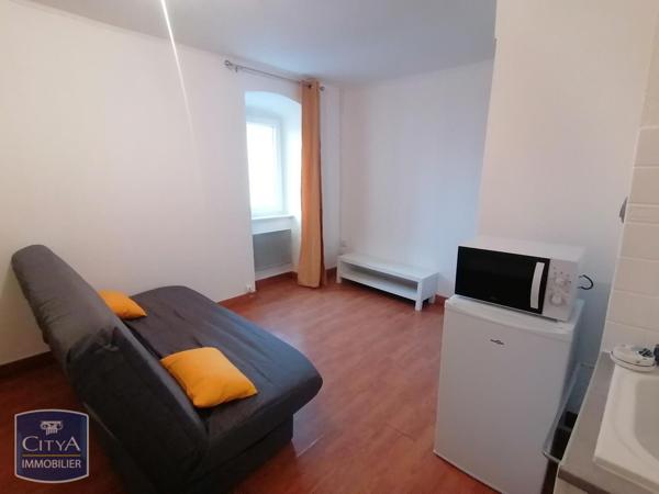 Appartement à louer 1 pièce 28.3m² Saint-Laurent-sur-Saône (01750)