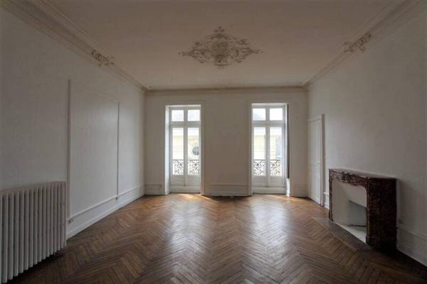 Appartement 4 pièces                                        - 44000 Nantes Réf : 12447