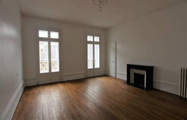 Appartement 4 pièces                                        - 44000 Nantes Réf : 12447
