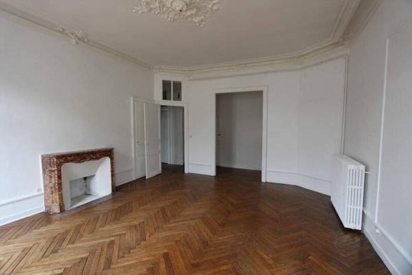Appartement 4 pièces                                        - 44000 Nantes Réf : 12447