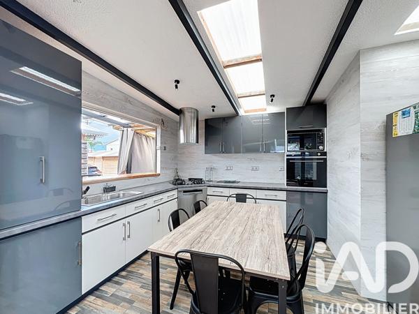 Maison à vendre 7 pièces 200 m² Le Tampon