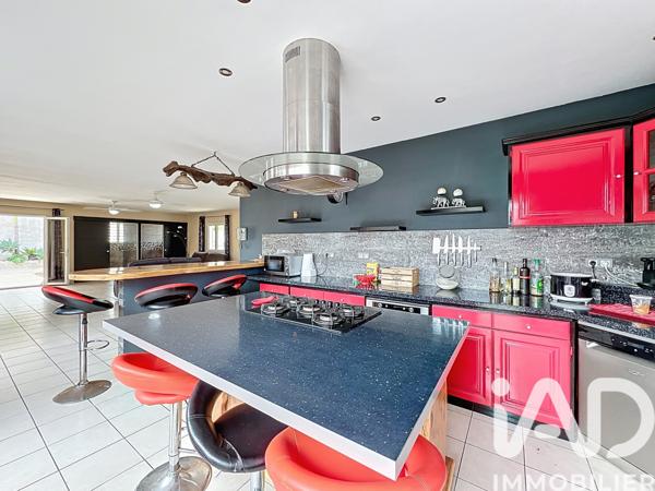 Maison à vendre 7 pièces 200 m² Le Tampon