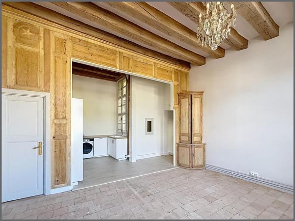 Grand T2 en plein coeur du vieux Tours