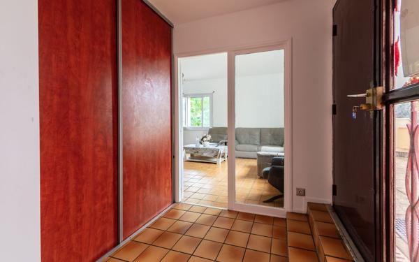 Appartement à vendre    6 pièces • 124,13 m2 Noisy-le-Grand