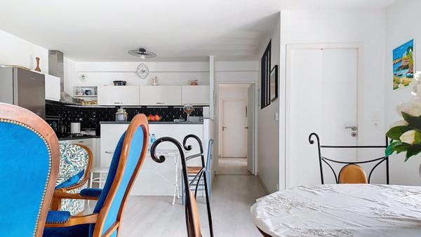 Appartement 4 pièces à vendre aux Sables d'Olonne terrasse parking 5 minutes centre ville