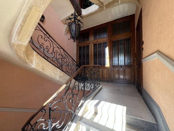 Vente / Appartement T5