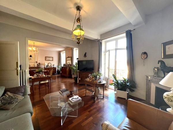 Vente / Appartement T5