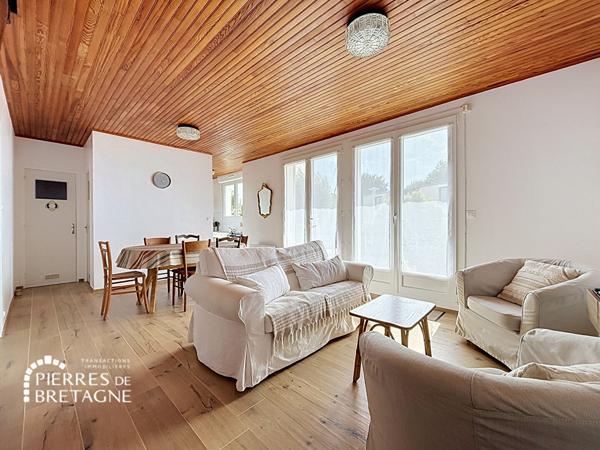 MAISON PLOUGONVELIN LE TREZ-HIR 107.49m² sur 176m² de terrain clos