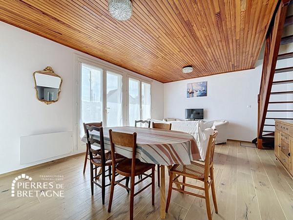MAISON PLOUGONVELIN LE TREZ-HIR 107.49m² sur 176m² de terrain clos
