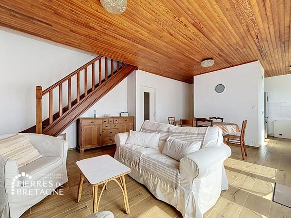 MAISON PLOUGONVELIN LE TREZ-HIR 107.49m² sur 176m² de terrain clos