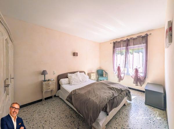 La Franqui - Ensemble immobilier rare avec vue mer, 3 logements et 2 garages