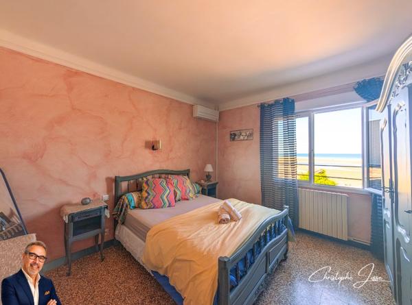 La Franqui - Ensemble immobilier rare avec vue mer, 3 logements et 2 garages