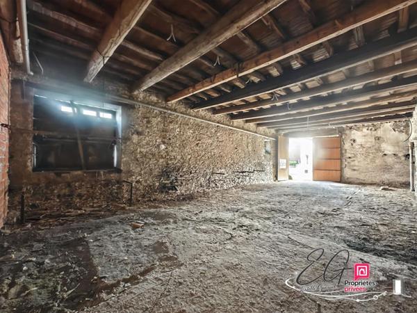 GARAGE - ATELIER DE 132 m² - ACCÈS CAMPING-CAR, CAMION OU UTILITAIRE