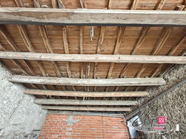 GARAGE - ATELIER DE 132 m² - ACCÈS CAMPING-CAR, CAMION OU UTILITAIRE
