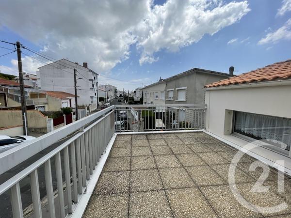 Appartement T3 à vendre  3 pièces - 111,62 m2 ROYAN - 17