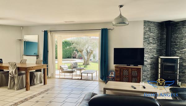 MAISON 180 m2 de plain pied | 6 Chambres | 1112 m2 de terrain avec Piscine