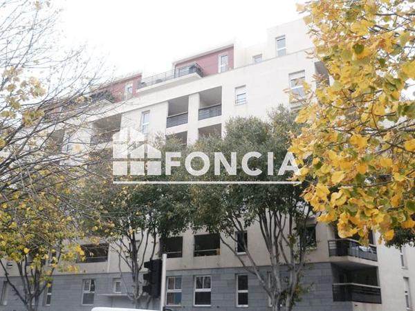 Location Appartement 2 pièces 41.81 m² - 78 AVENUE JULES CANTINI Marseille 13008