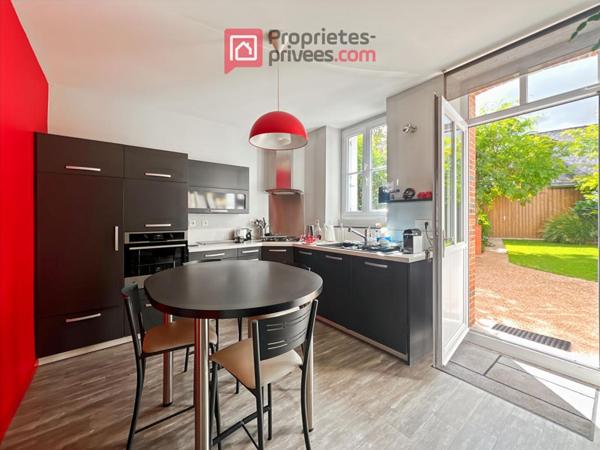 Maison de caractère en centre ville de Chateaubriant 9 pièce(s) 210 m2