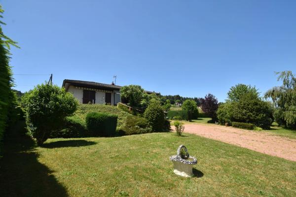 CHAUFFAILLES (71) - maison 5 piéces - 105 m2 - terrain 2300 m²