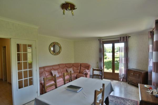 CHAUFFAILLES (71) - maison 5 piéces - 105 m2 - terrain 2300 m²