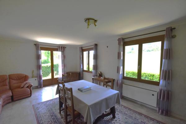 CHAUFFAILLES (71) - maison 5 piéces - 105 m2 - terrain 2300 m²