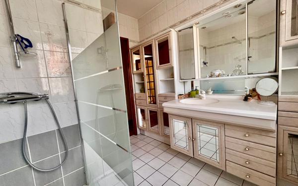 Maison à vendre    5 pièces •  Corbeil-Essonnes