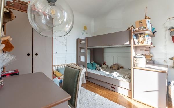 Maison à vendre    6 pièces • 160,93 m2 Joinville-le-Pont